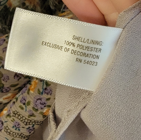 Old Navy Boho Sleeveless Grey Floral Top, Size Medium - Picture 10 of 10